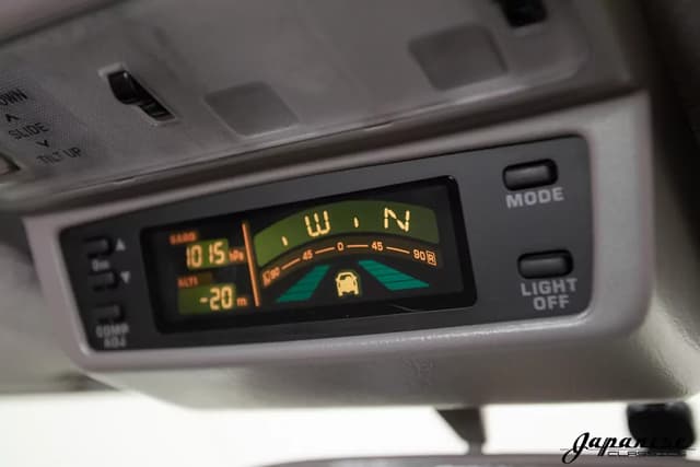 2000 Toyota Hilux Surf JDM car for sale — photo 15 of 25