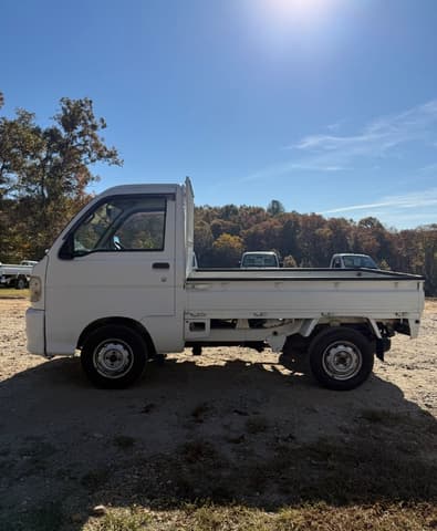 2000 Daihatsu Hijet JDM car for sale — photo 10 of 17