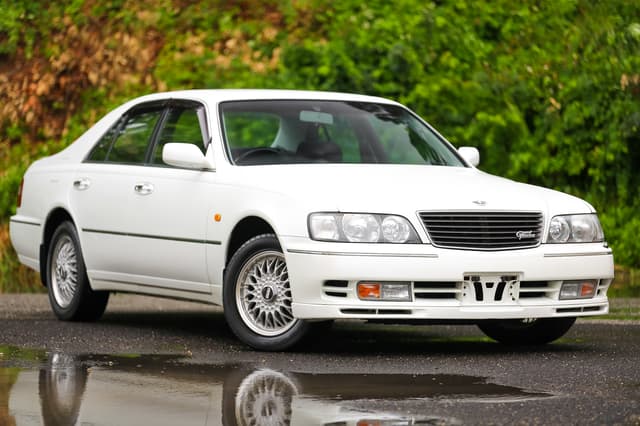 1996 Nissan Cima JDM car for sale — photo 13 of 25