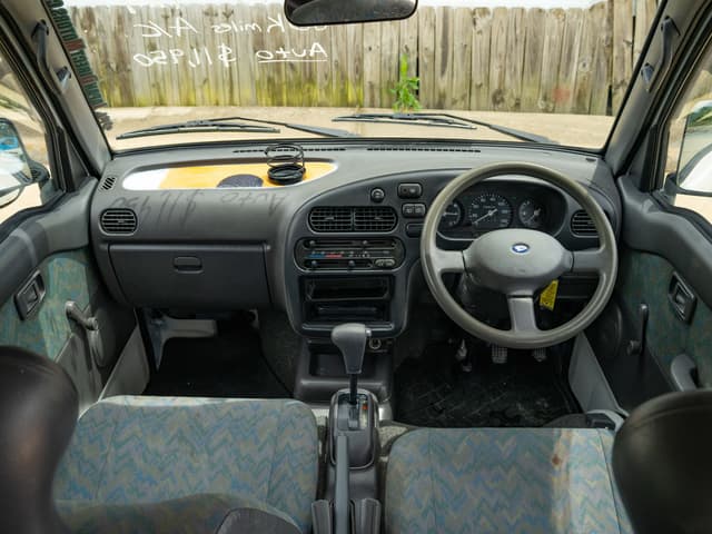 1998 Daihatsu Hijet JDM car for sale — photo 10 of 10