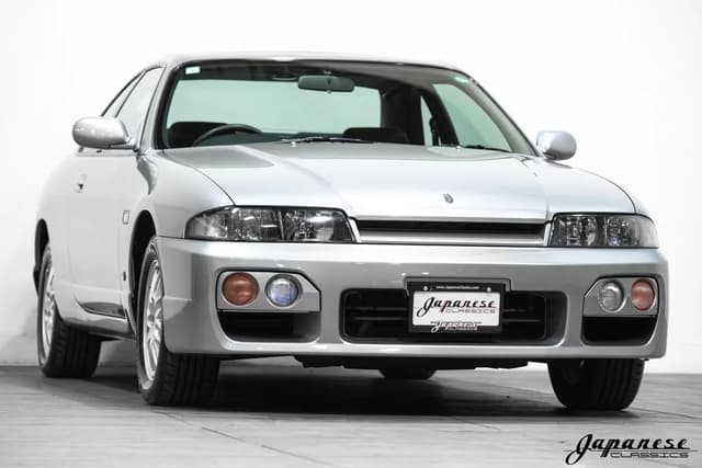1997 Nissan Skyline JDM car for sale — photo 3 of 25