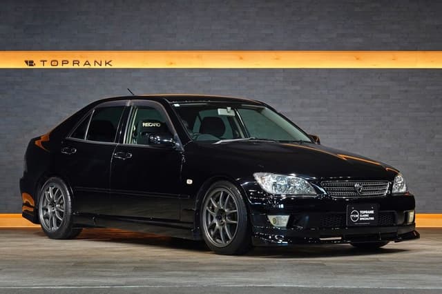 2002 Toyota Altezza JDM car for sale — photo 11 of 25