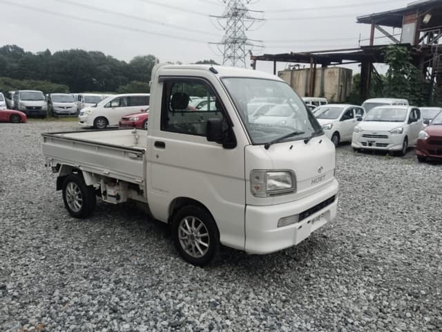 2002 Daihatsu Hijet JDM car for sale — photo 2 of 22