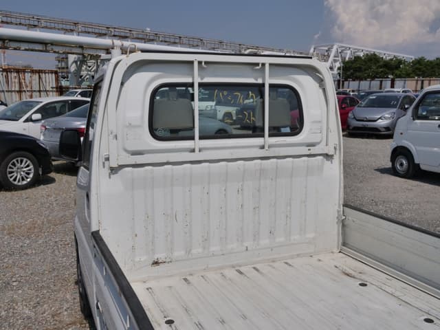 2001 Mitsubishi Minicab JDM car for sale — photo 16 of 25