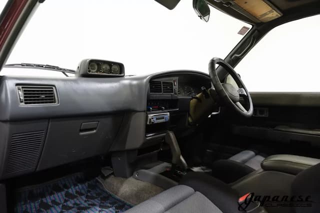 1993 Toyota Hilux Surf JDM car for sale — photo 9 of 25