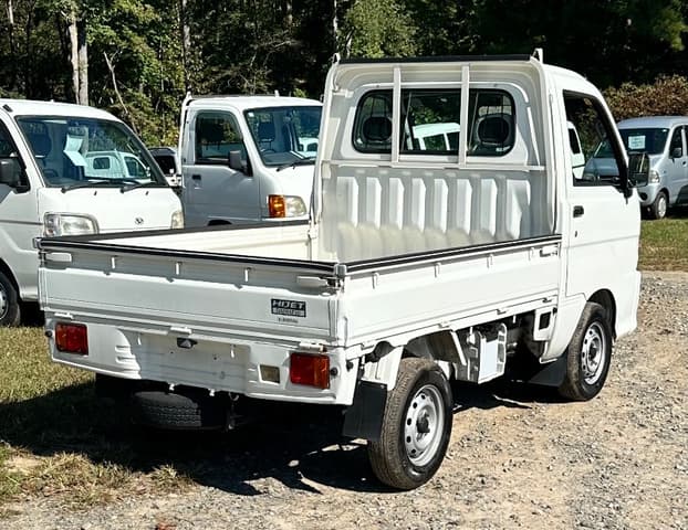 2001 Daihatsu Hijet JDM car for sale — photo 5 of 18