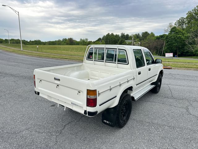 1992 Toyota Hilux JDM car for sale — photo 7 of 20