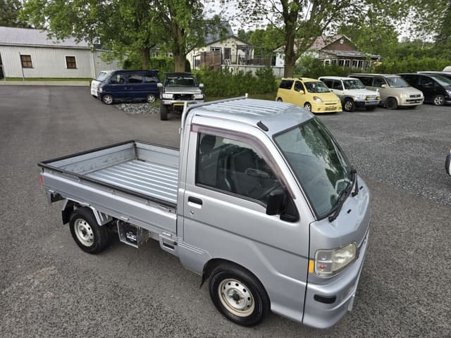 2000 Daihatsu Hijet JDM car for sale — photo 9 of 25