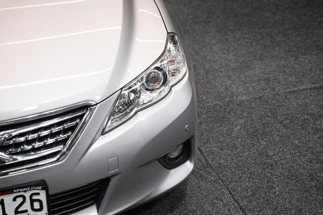 2011 Toyota Mark X JDM car for sale — photo 4 of 18