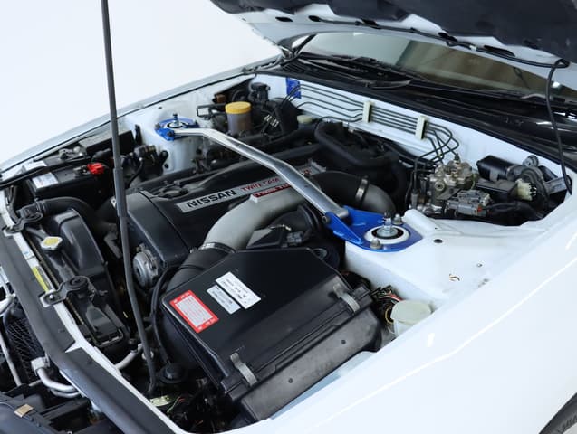 1993 Nissan Skyline JDM car for sale — photo 2 of 10