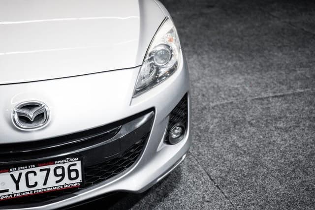 2012 Mazda Axela JDM car for sale — photo 5 of 17