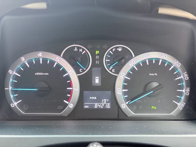 2009 Toyota Vellfire JDM car for sale — photo 10 of 19