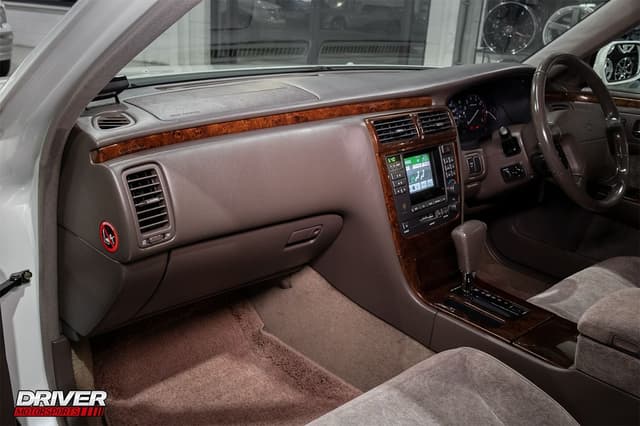 1996 Nissan Cima JDM car for sale — photo 14 of 25