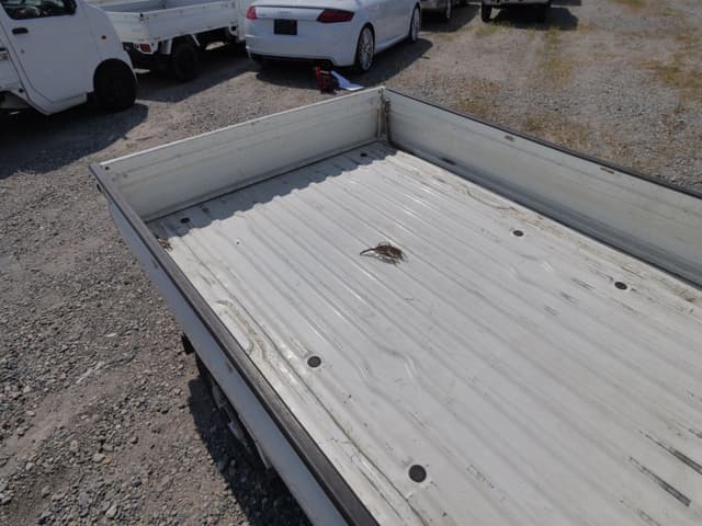 2001 Mitsubishi Minicab JDM car for sale — photo 14 of 25