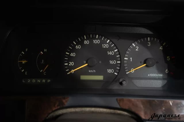 1997 Toyota HiAce JDM car for sale — photo 13 of 25