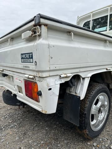 1999 Daihatsu Hijet JDM car for sale — photo 21 of 23