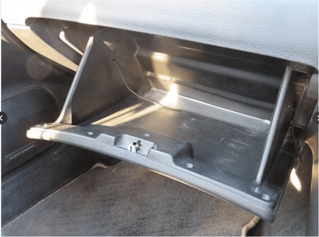 1992 Nissan Skyline JDM car for sale — photo 15 of 25