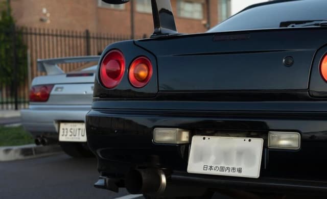 1998 Nissan Skyline JDM car for sale — photo 3 of 10