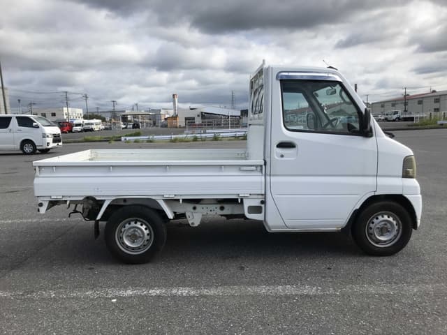 2001 Mitsubishi Minicab JDM car for sale — photo 4 of 24