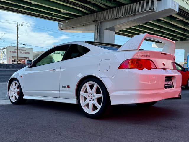 Honda Integra JDM car for sale — photo 18 of 25