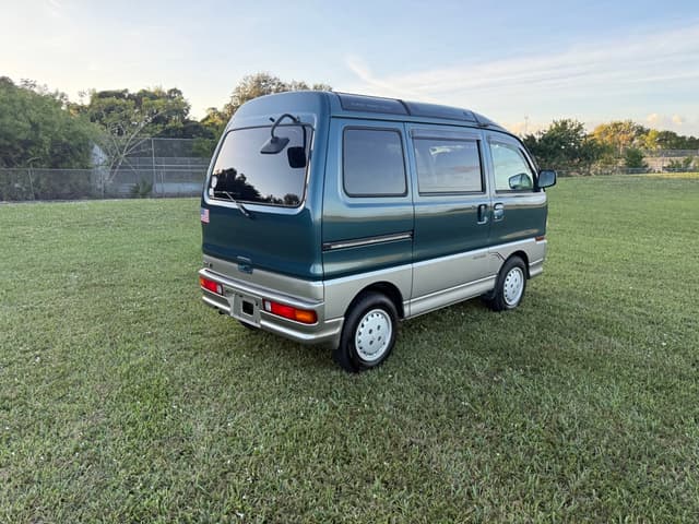 1998 Mitsubishi Bravo Minivan JDM car for sale — photo 21 of 24