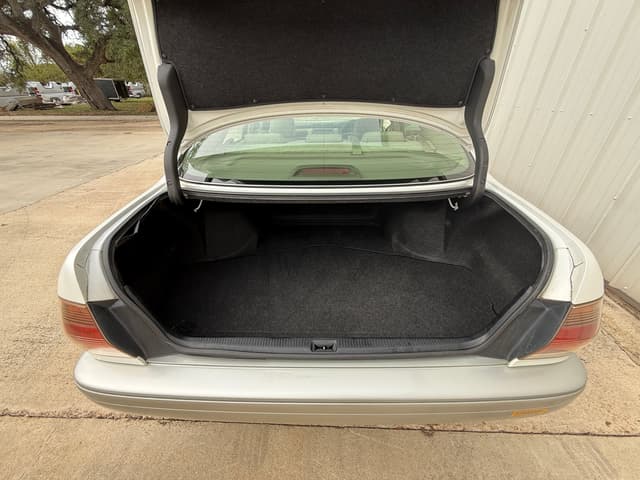 2000 Toyota Crown JDM car for sale — photo 16 of 21