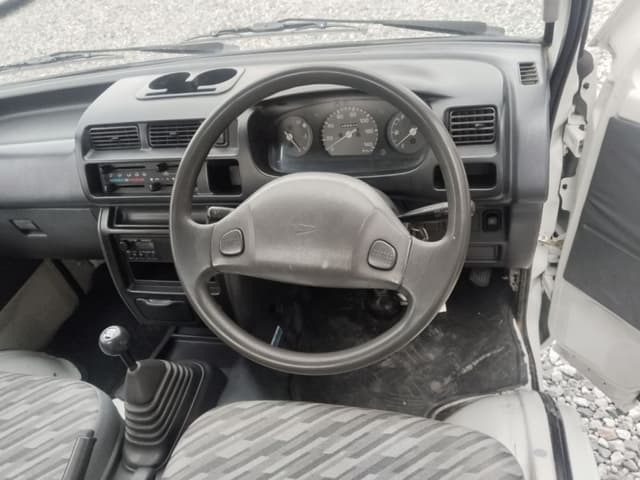 2002 Daihatsu Hijet JDM car for sale — photo 15 of 22