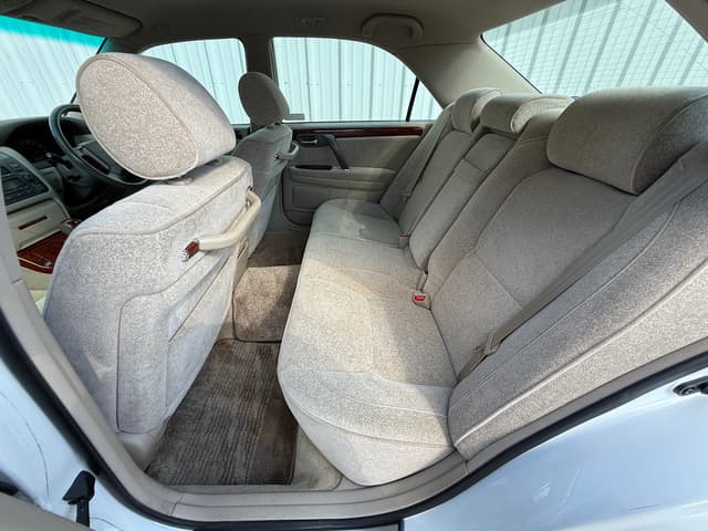 1999 Toyota Crown JDM car for sale — photo 13 of 21