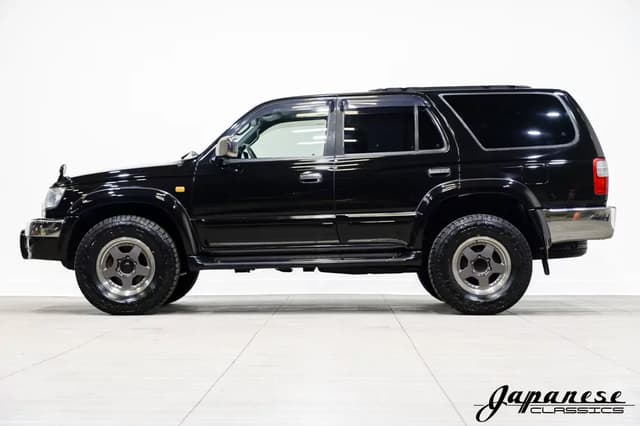 1998 Toyota Hilux JDM car for sale — photo 4 of 25