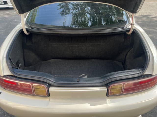 1998 Toyota Soarer JDM car for sale — photo 14 of 17