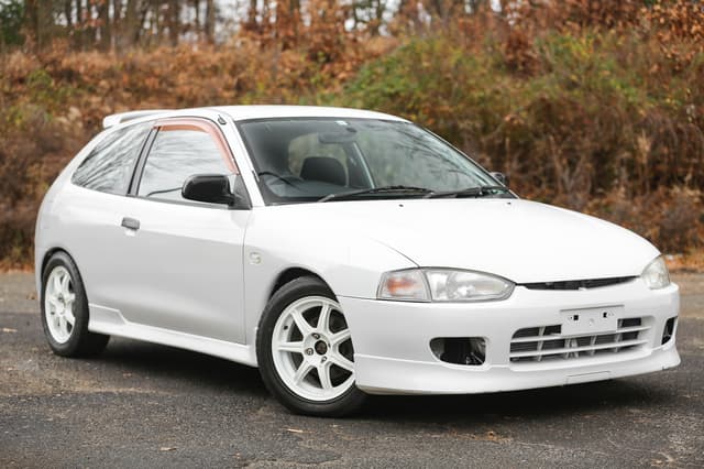 1996 Mitsubishi Mirage JDM car for sale — photo 7 of 10