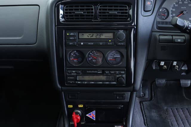 1998 Nissan Stagea JDM car for sale — photo 19 of 25