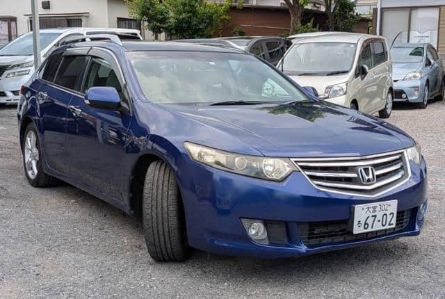 2009 Honda Accord JDM car for sale — photo 2 of 20