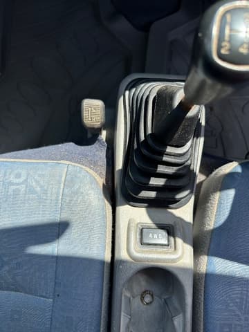 2000 Mitsubishi Minicab JDM car for sale — photo 19 of 25