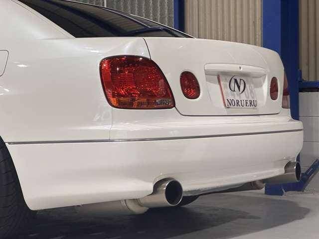 2001 Toyota Aristo JDM car for sale — photo 4 of 20