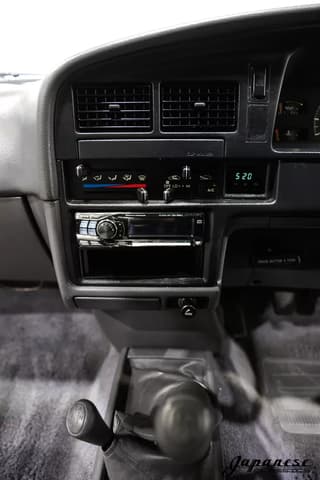 1990 Toyota Hilux JDM car for sale — photo 12 of 25
