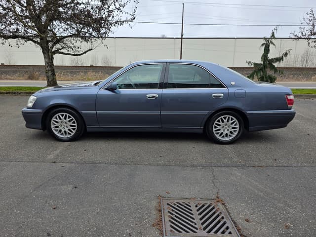 1999 Toyota Crown JDM car for sale — photo 4 of 13