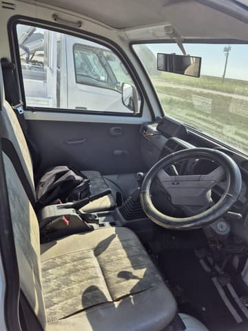 1998 Mitsubishi Minicab JDM car for sale — photo 13 of 13