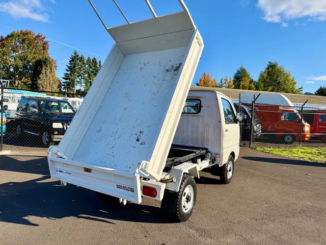 1991 Mitsubishi Minicab JDM car for sale — photo 13 of 25