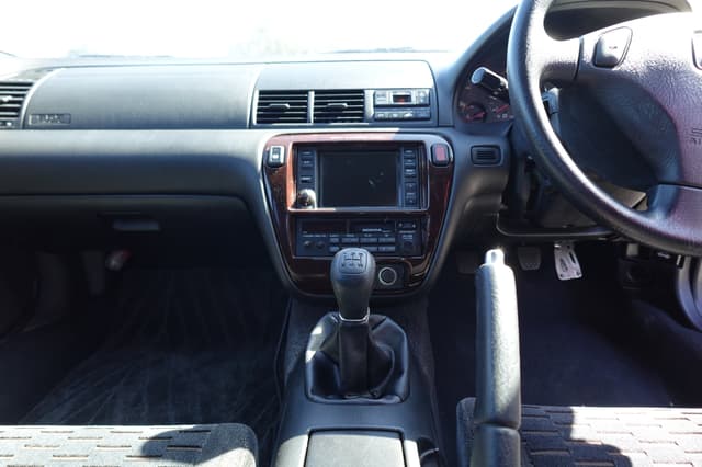 1997 Honda Prelude JDM car for sale — photo 12 of 16
