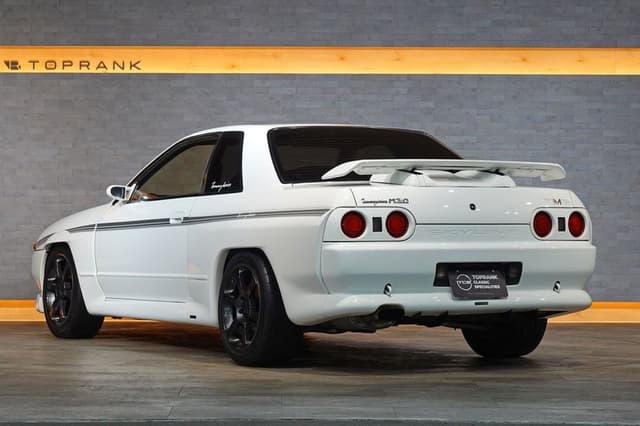 1990 Nissan Skyline JDM car for sale — photo 20 of 25