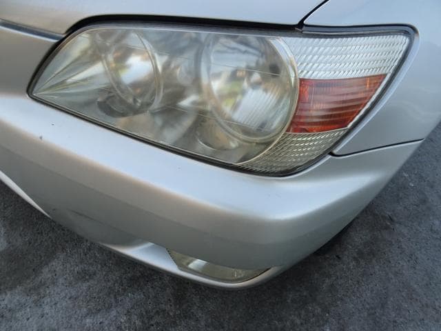 1999 Toyota Altezza JDM car for sale — photo 9 of 24