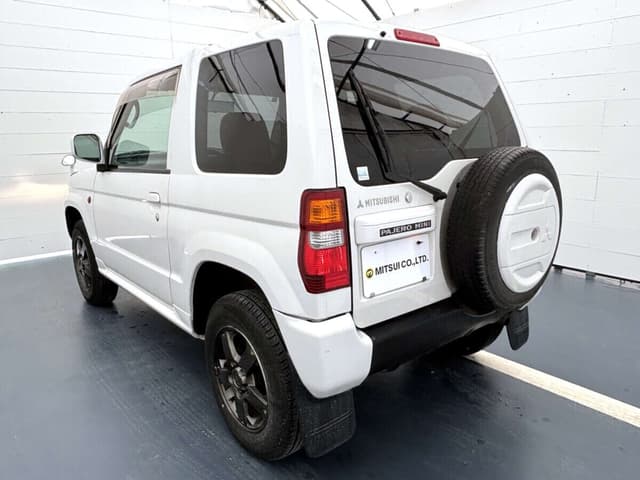 2001 Mitsubishi Pajero Mini JDM car for sale — photo 4 of 10