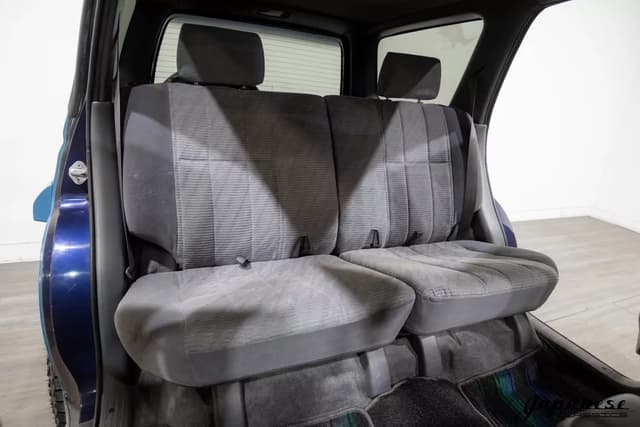 1997 Toyota Hilux JDM car for sale — photo 16 of 25
