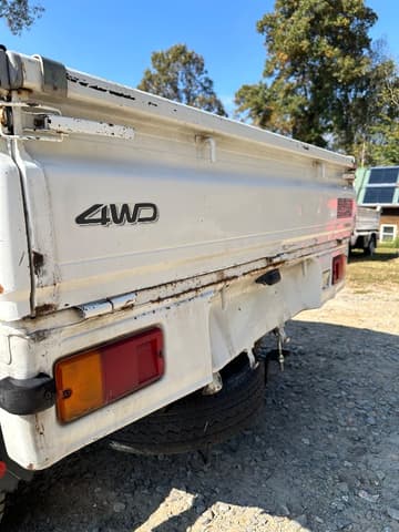 1996 Daihatsu Hijet JDM car for sale — photo 24 of 25