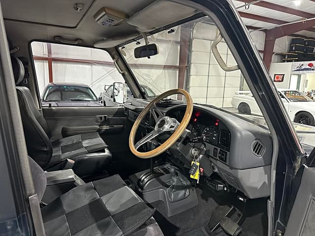 1993 Toyota Land Cruiser Prado JDM car for sale — photo 20 of 22