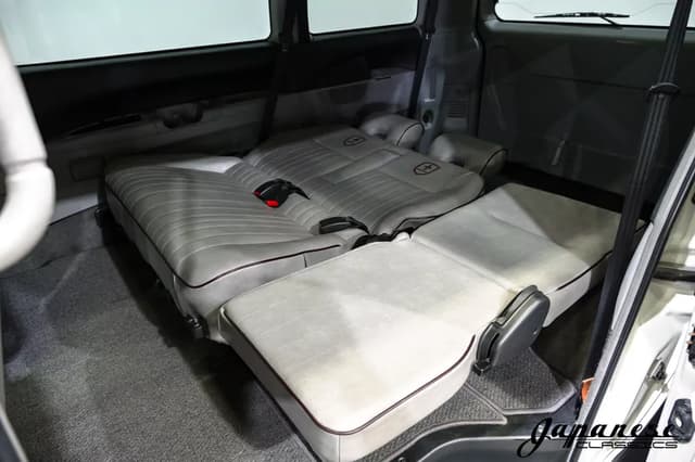 1999 Mitsubishi Delica JDM car for sale — photo 18 of 25