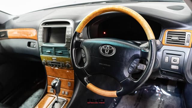 2001 Toyota Celsior JDM car for sale — photo 12 of 25