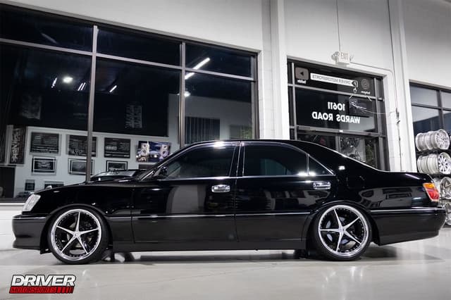 1999 Toyota Crown JDM car for sale — photo 7 of 25