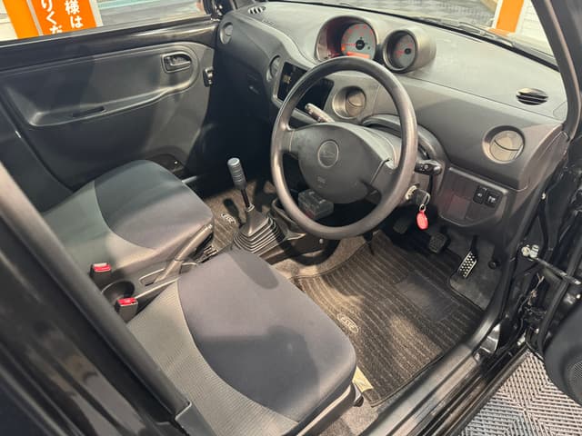 2010 Daihatsu Esse JDM car for sale — photo 5 of 25
